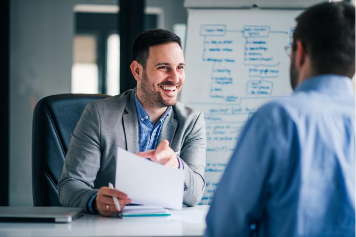 Como contratar a assessoria de marketing digital?